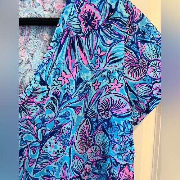 Lilly Pulitzer Meredith tshirt in Breakwater Blue Shells and Bells NWT - Picture 3 of 16